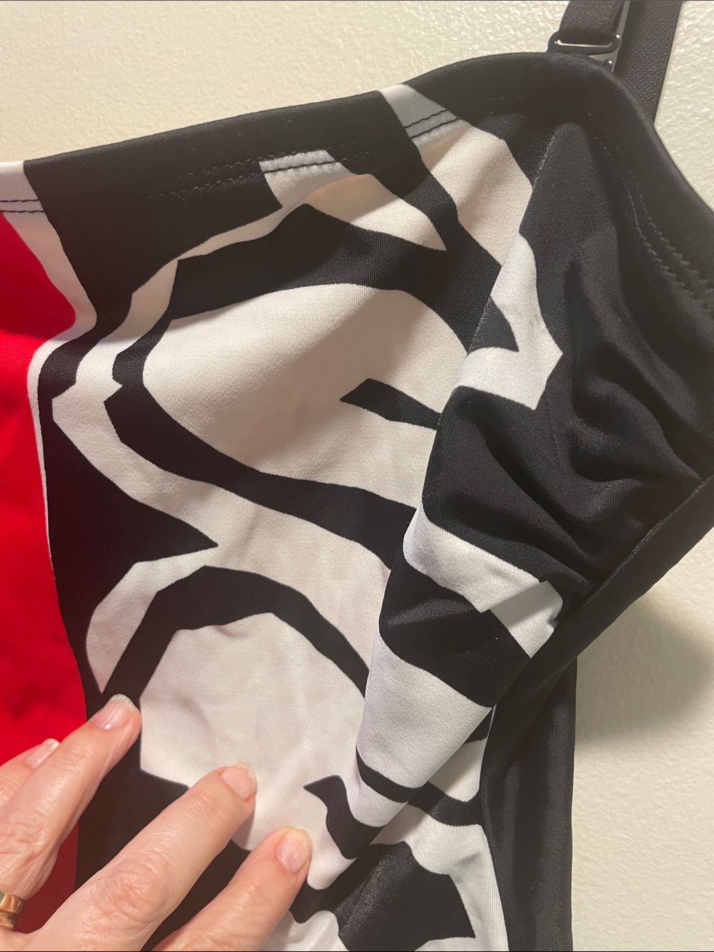 Oscar de la Renta Red, Black & White Graphic Color Block One-Piece Vtg Swimsuit - Picture 4 of 13